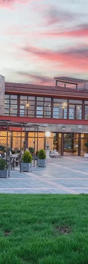 Hotel Spa Villa Nazules，位于Chueca的酒店