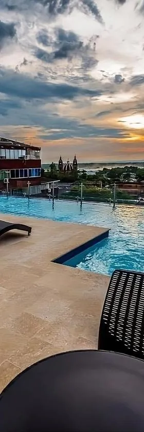Hotel Súper Estrellas，位于巴兰卡韦梅哈的酒店