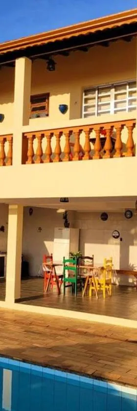 Casa no Centro de Águas de São Pedro，位于阿瓜斯-迪圣佩德罗的酒店