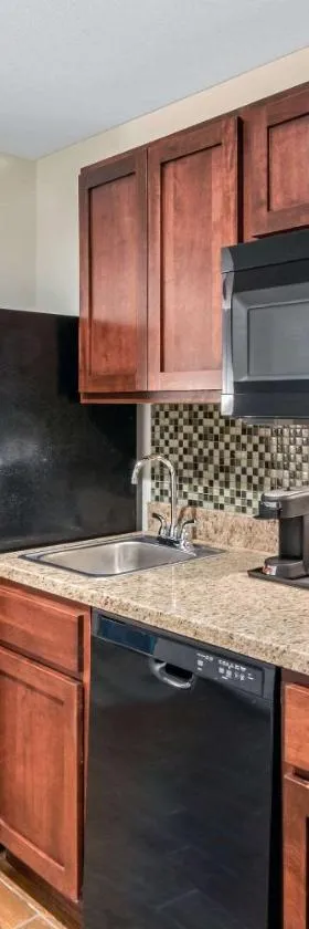 MainStay Suites Denver International Airport，位于丹佛的酒店