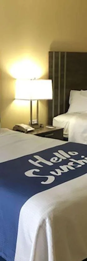 Days Inn by Wyndham Cape Carteret，位于Cape Carteret的酒店