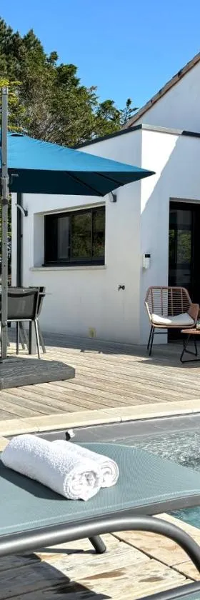 Villa Rosemonde with swimming pool，位于滨海布雷蒂尼奥勒的酒店
