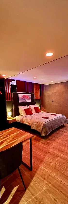 Pause Thermale Suites Deluxe et Spa Privatif，位于赫尔斯塔尔的酒店