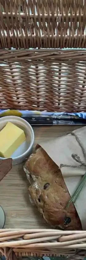 Wattle Creek Studio with Breakfast Basket，位于Amberley的酒店