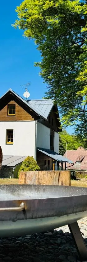 Na sjezdovce，位于Sedloňov的酒店