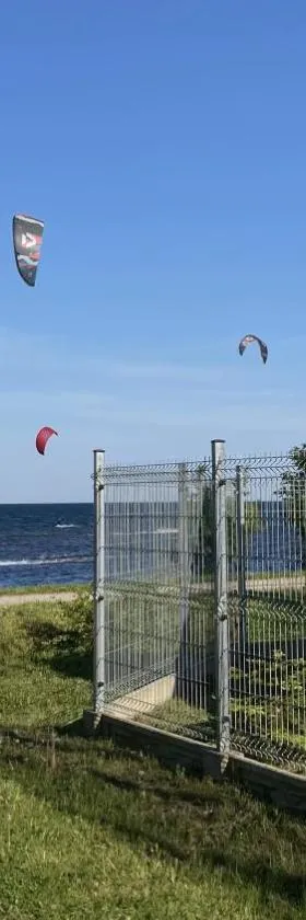 Przyczepy kempingowe Nad Zatoką，位于斯瓦热沃的酒店