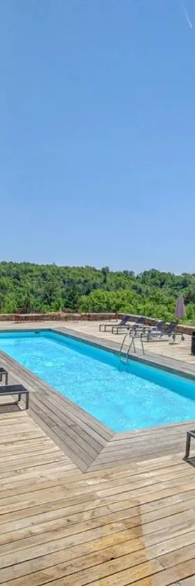 Suite piscine，位于瓦朗索尔的酒店
