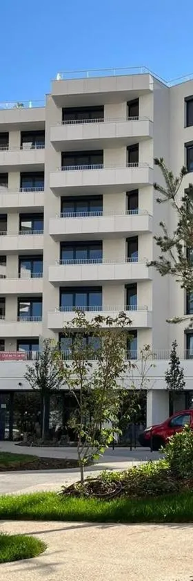 RESIDENCE SERVICES MONTANA Paris Clichy，位于克利希的酒店