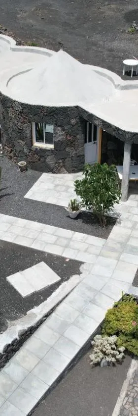 Casa helena，位于Portela的酒店