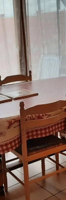 Charmant appartement avec espace détente，位于德沃吕伊的酒店