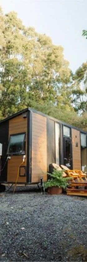 Tranquility Tiny House by Tiny Away，位于Owaka的酒店