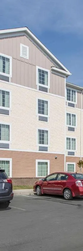 MainStay Suites Jacksonville near Camp Lejeune，位于杰克逊维尔的酒店