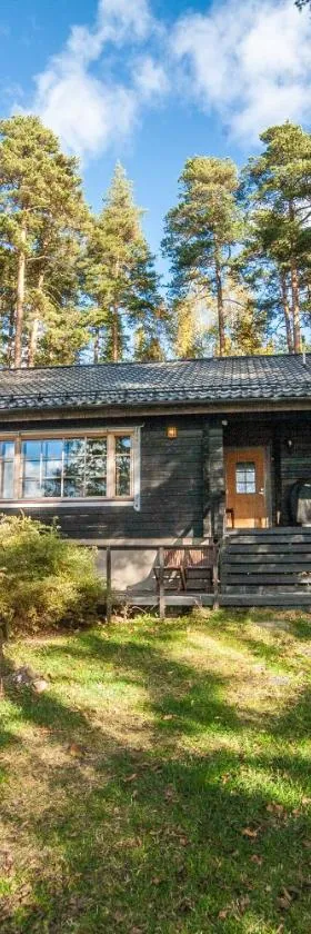 Villa Skitunäs，位于Pyhtaa的酒店