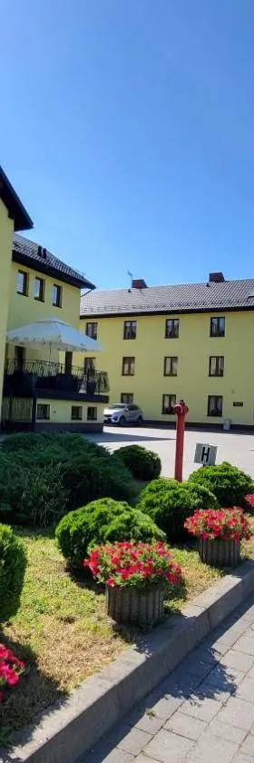 Hotel Chańcza Spa & Restauracja，位于Raków的酒店