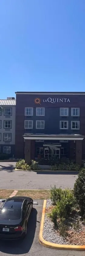 La Quinta by Wyndham Lakeland East，位于莱克兰的酒店