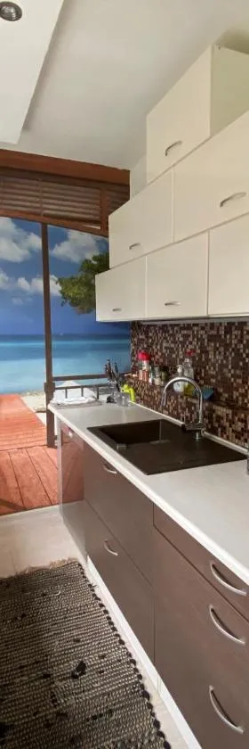 Útulný byt u krytého bazénu.，位于Poruba的酒店
