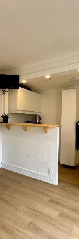 Studio avec jardin proche lac，位于圣若里奥的酒店