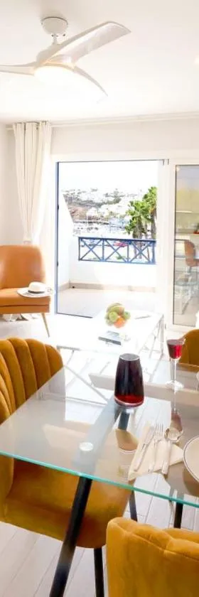 Lanzarote Apartment Rental Harbour View，位于蒂亚斯的酒店