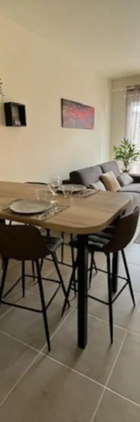Cabane la Luna 400m Ocean et forêt Cosy Confort，位于米米藏的酒店