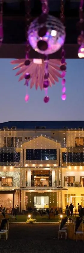 Opulence Resort，位于焦尔哈德的酒店