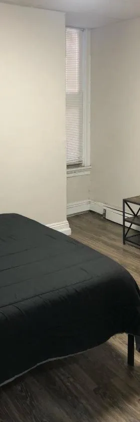 Private 2-bedroom apartment and New York City Manhattan only 15 mins away，位于联城的酒店