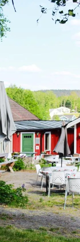 Skårs gård，位于Fjärås的酒店