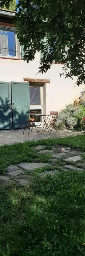 chambre d'hôtes charme et nature，位于Vieille-Brioude的酒店