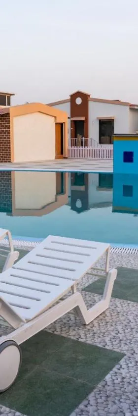 Flamingo Club and Resort Una 3 Km Away from Diu Check Post，位于迪乌的酒店
