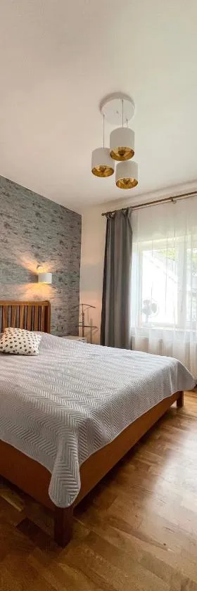 Calm garden Suite near Green Lakes，位于维尔纽斯的酒店