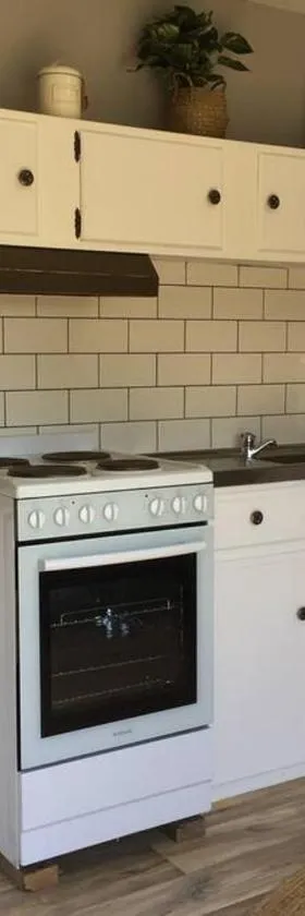 Cute Private Studio Flat with AIRCON!，位于海伊的酒店