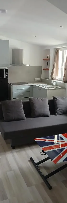 Appartement confortable 3 pièces，位于塞纳河畔皮埃尔菲特的酒店