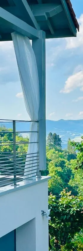 Les terrasses du Pilat，位于La Valla-en Gier的酒店