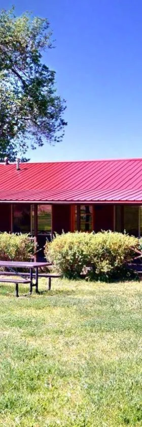 Pack Creek ~ Farm House，位于摩押的酒店