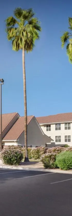 凤凰城格伦代尔/皮奥里亚原住客栈，位于皮奥里亚的酒店