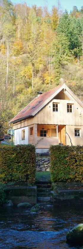 Rodlhaus GruBÄR - Rodltal-Huetten，位于Maierleiten的酒店