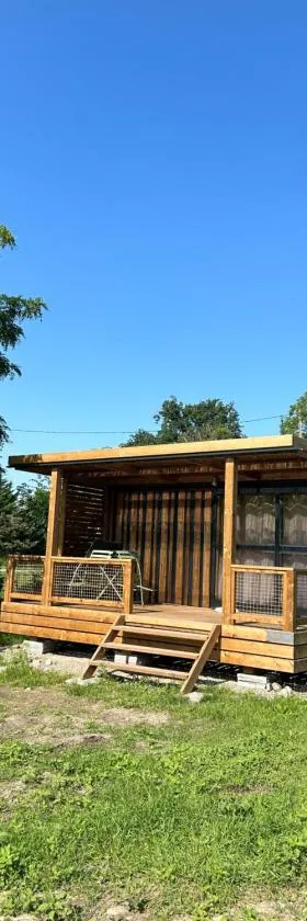 Camping Onlycamp Vauban，位于新布里萨克的酒店