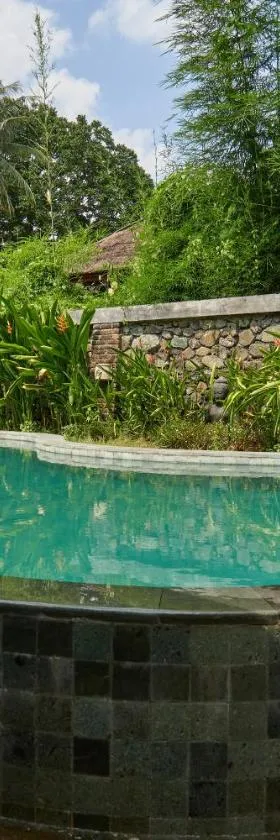 Attara Inn Senggigi，位于圣吉吉的酒店