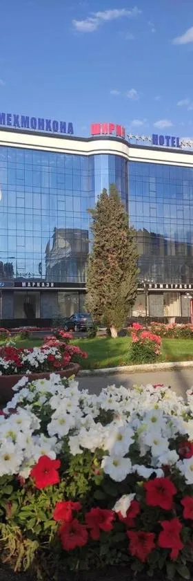 Hotel Shirin，位于Isfara的酒店
