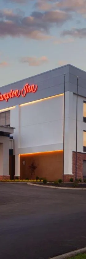 阿森斯希尔顿恒庭酒店，位于雅典的酒店