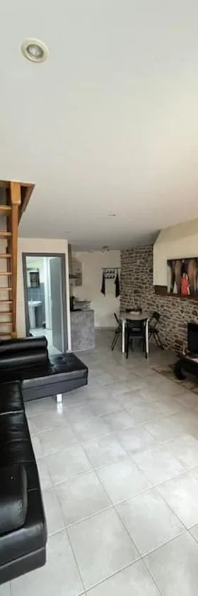 Maisonnette charmante 4 personnes proche de Vannes，位于Grand-Champ的酒店