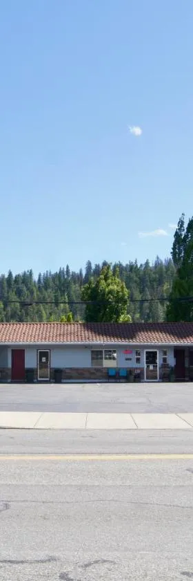 Flamingo Motel，位于科达伦的酒店