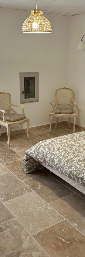 Appartement provençal，位于Mirabel-aux-Baronnies的酒店