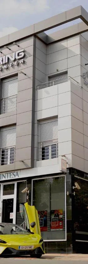 Ring Inn Apartments，位于Obrenovac的酒店