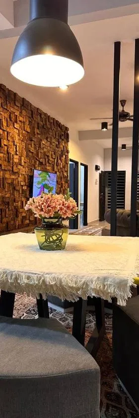 The Bunker StudioStay，位于亚娄的酒店