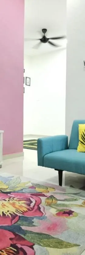 SEMI-D Marfis Homestay，位于Ajil的酒店