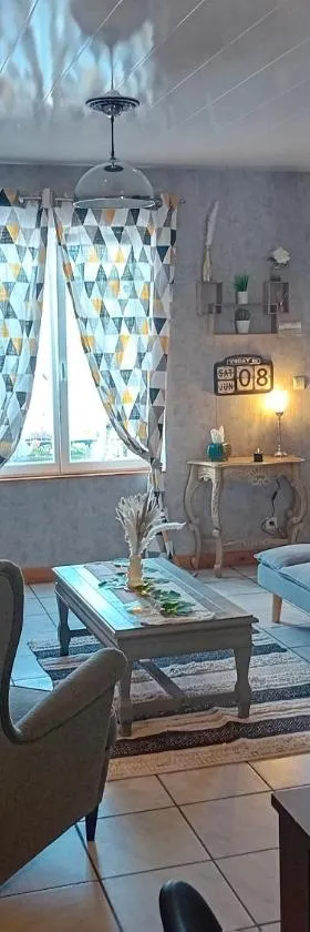 A DÉCOUVRIR ABSOLUMENT Charmante Maison thierachienne，位于Effry的酒店