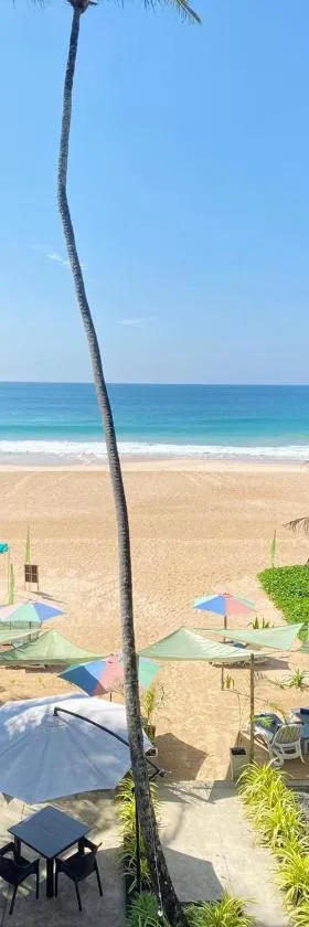 Josan Villa with a Glorious Beach and Sea View，位于哈巴拉杜瓦的酒店