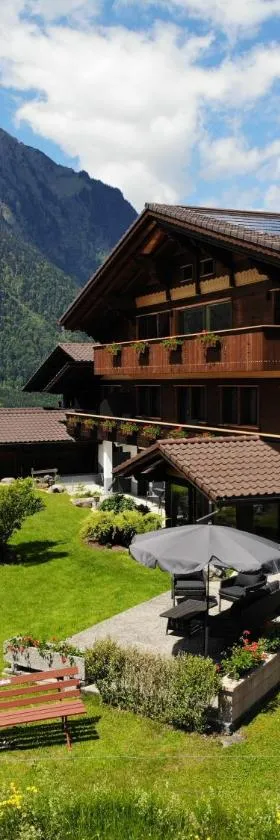 Bergblick Lodge - 3 Sterne Garni - Neueröffnung，位于阿峙奇的酒店