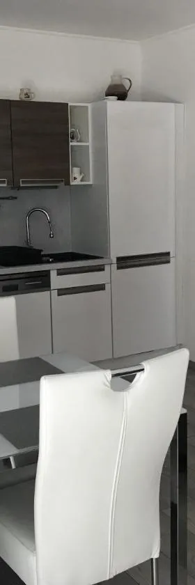 Příjemný apartmán Křoví v rodinném domku se sdíleným bazénem, terasou a zahradou，位于Křoví的酒店