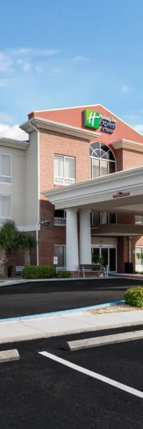Holiday Inn Express - Spring Hill by IHG，位于春丘的酒店